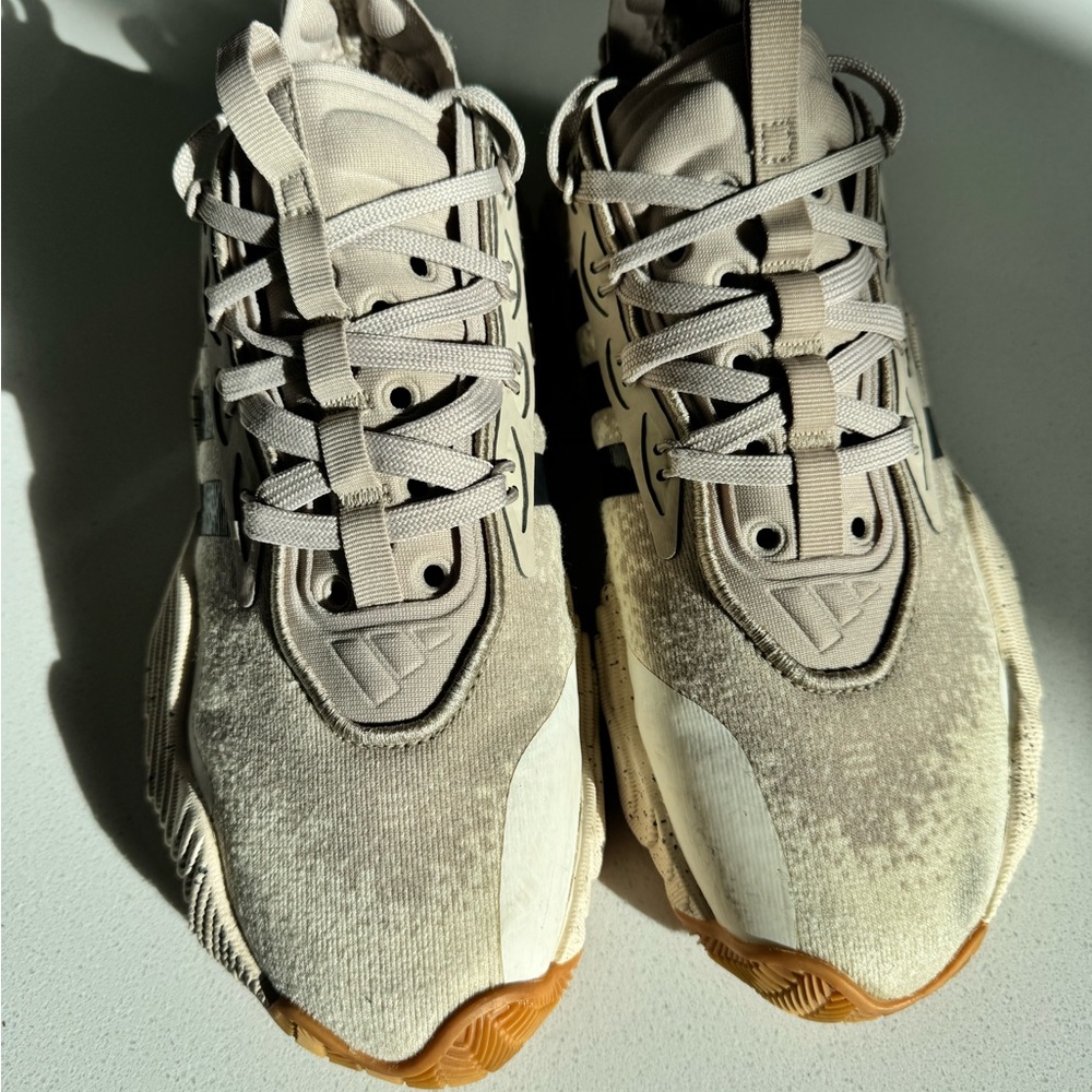 adidas Trae Young Kids Sneakers in Beige